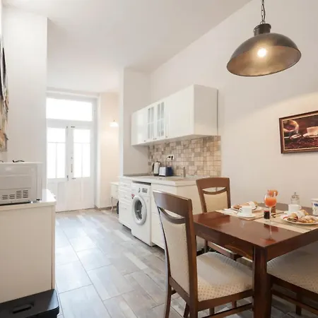 Standard By Hi5-classic 253 * Boedapest